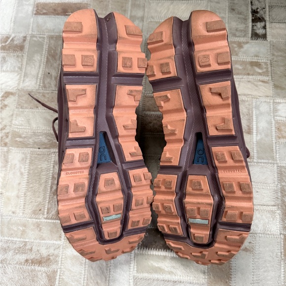 On Cloudvista Waterproof Trail Running Shoe Zinc/Grape - women’s size 8 - Picture 5 of 6